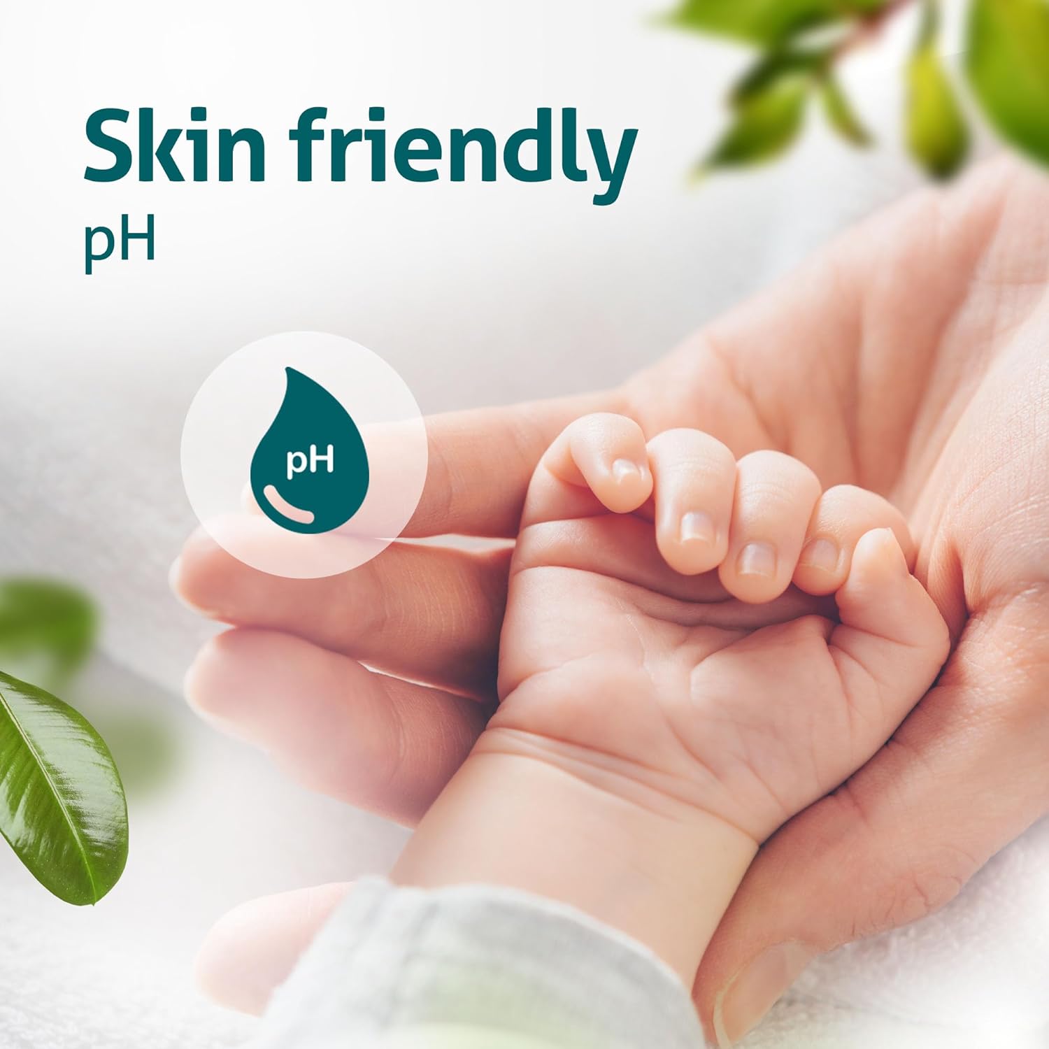 Himalaya Moisturizing Baby Bath| No Synthetic Colours & Parabens, Gentle And No-Tears Moisturizing Baby Bath That Gives Your Baby Nourished & Soft Skin - 400 Ml.